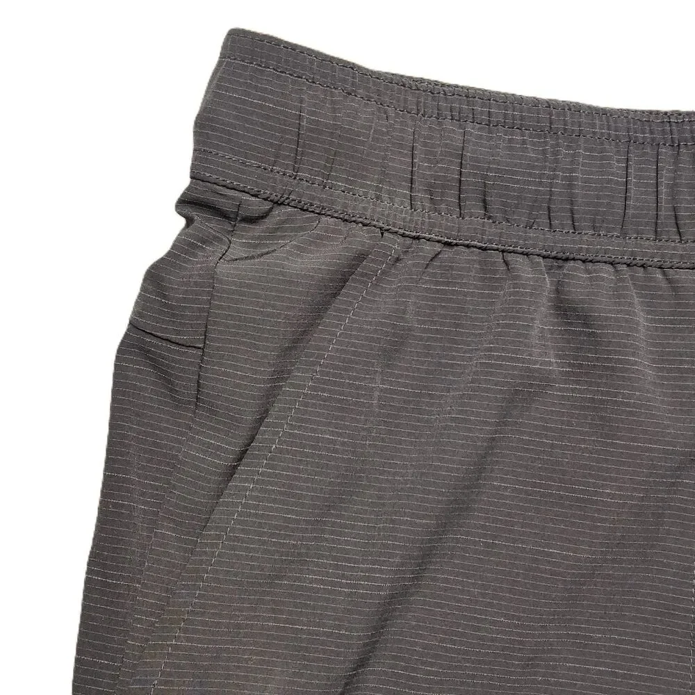 Avalanche Outdoor Shorts Men’s Large Gray Stretch Hiking Athletic Zip Pocket